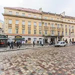 подобово біля площі ринок вулиця староєврейська 17 לבוב