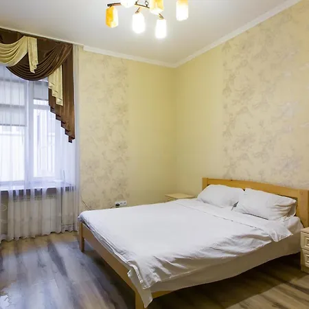 Apartment подобово біля площі ринок вулиця староєврейська 17