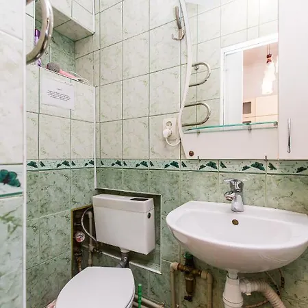 подобово біля площі ринок вулиця староєврейська 17 アパート