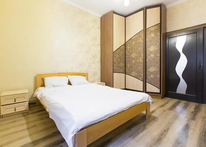 подобово біля площі ринок вулиця староєврейська 17 Apartman