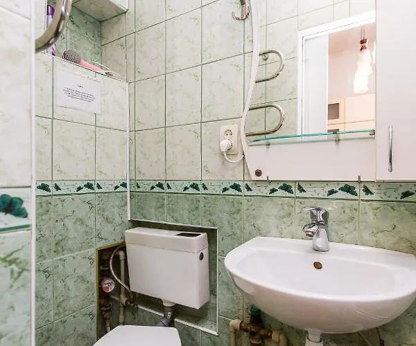 подобово біля площі ринок вулиця староєврейська 17 Apartman