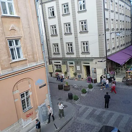 Apartament подобово біля площі ринок вулиця староєврейська 17 Lwów