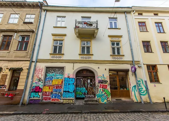 подобово біля площі ринок вулиця староєврейська 17 * Lwów