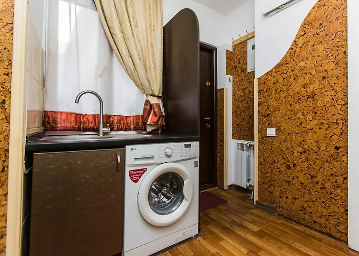 подобово біля площі ринок вулиця староєврейська 17 *